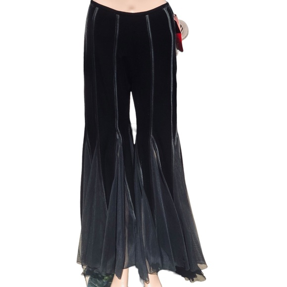 JS collections NWT black velvet bell bottom pants with sheer pant leg inlay sz 4 - Picture 12 of 14